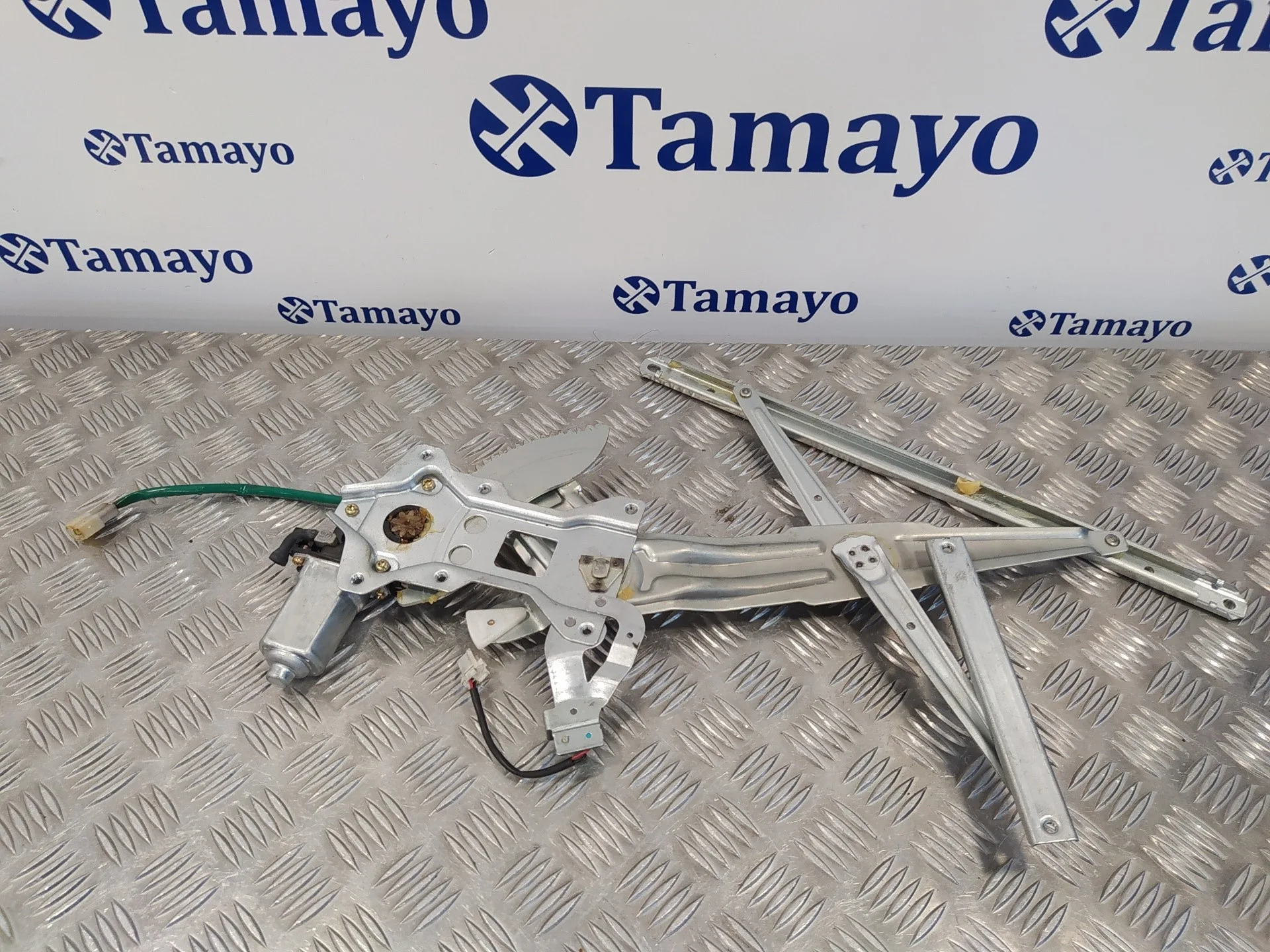 Elevalunas Delantero Derecho para Mitsubishi L 200 (K6/7)