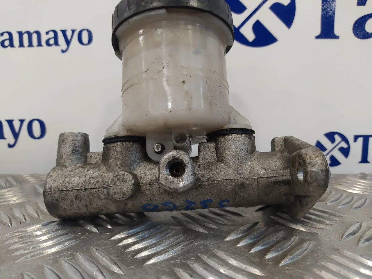 Bomba Freno para Mitsubishi Montero (V20/V40)