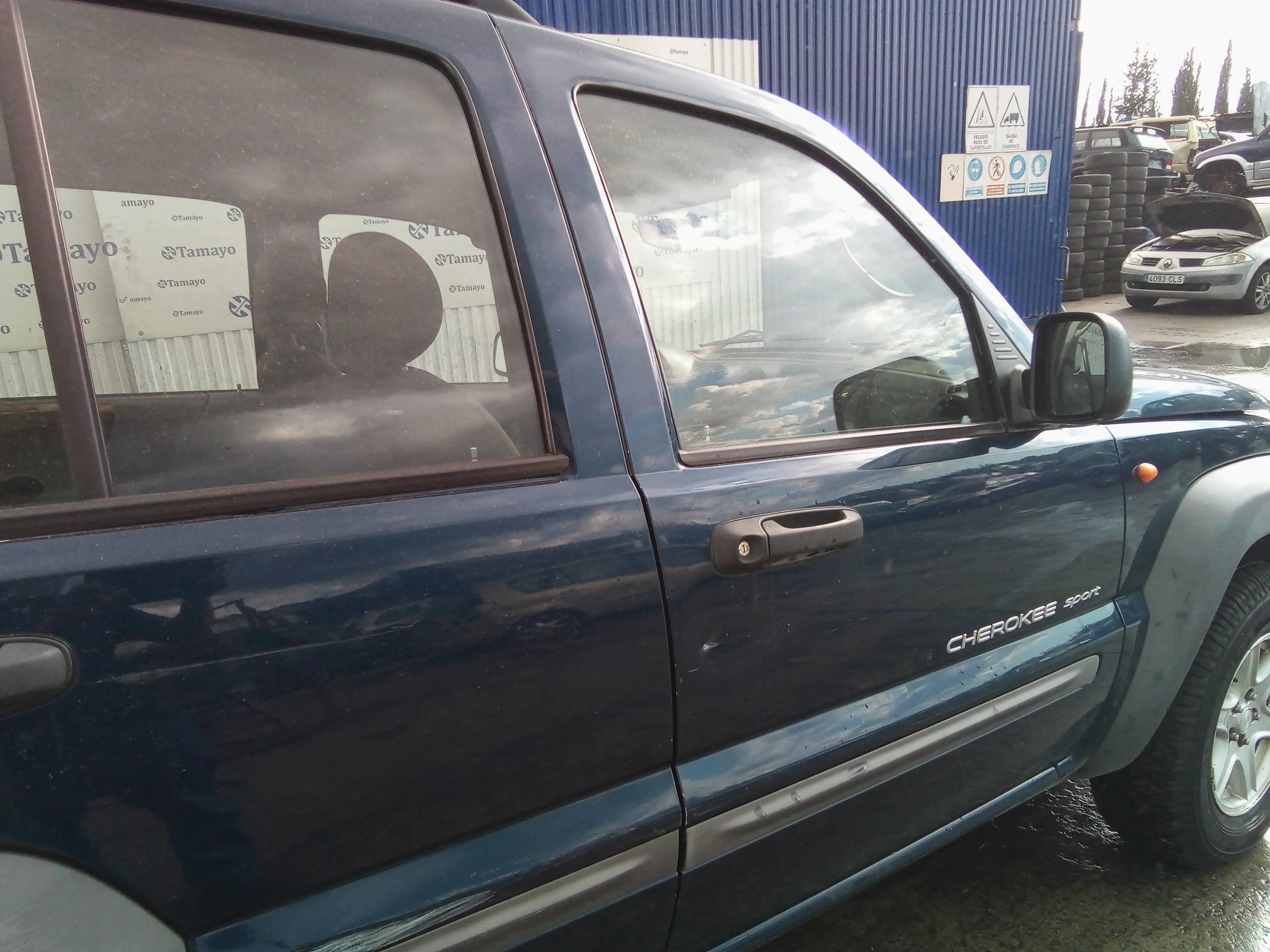 Puerta Delantera Derecha para Jeep Cherokee (Kj)