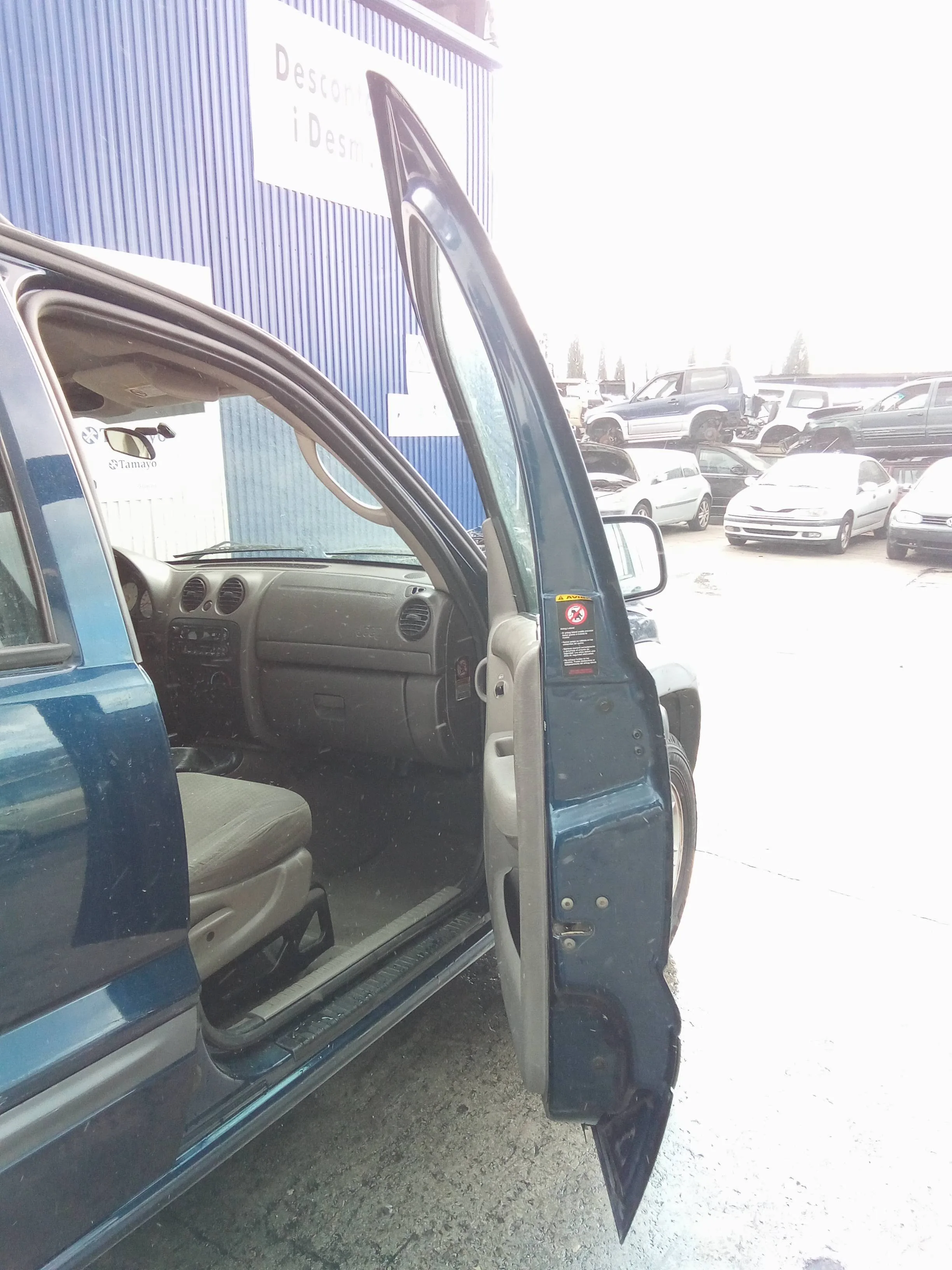 Puerta Delantera Derecha para Jeep Cherokee (Kj)