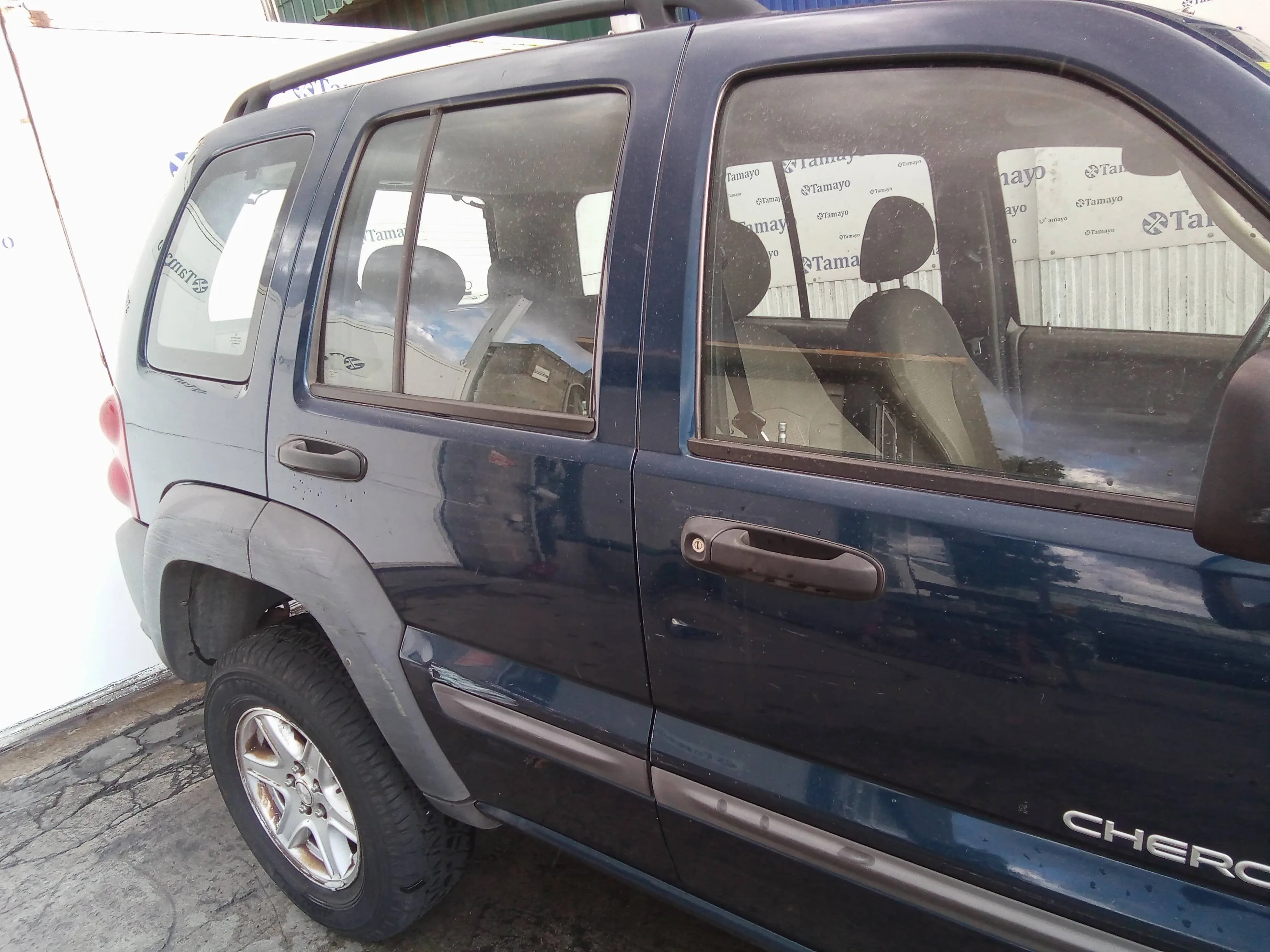 Puerta Trasera Derecha para Jeep Cherokee (Kj)