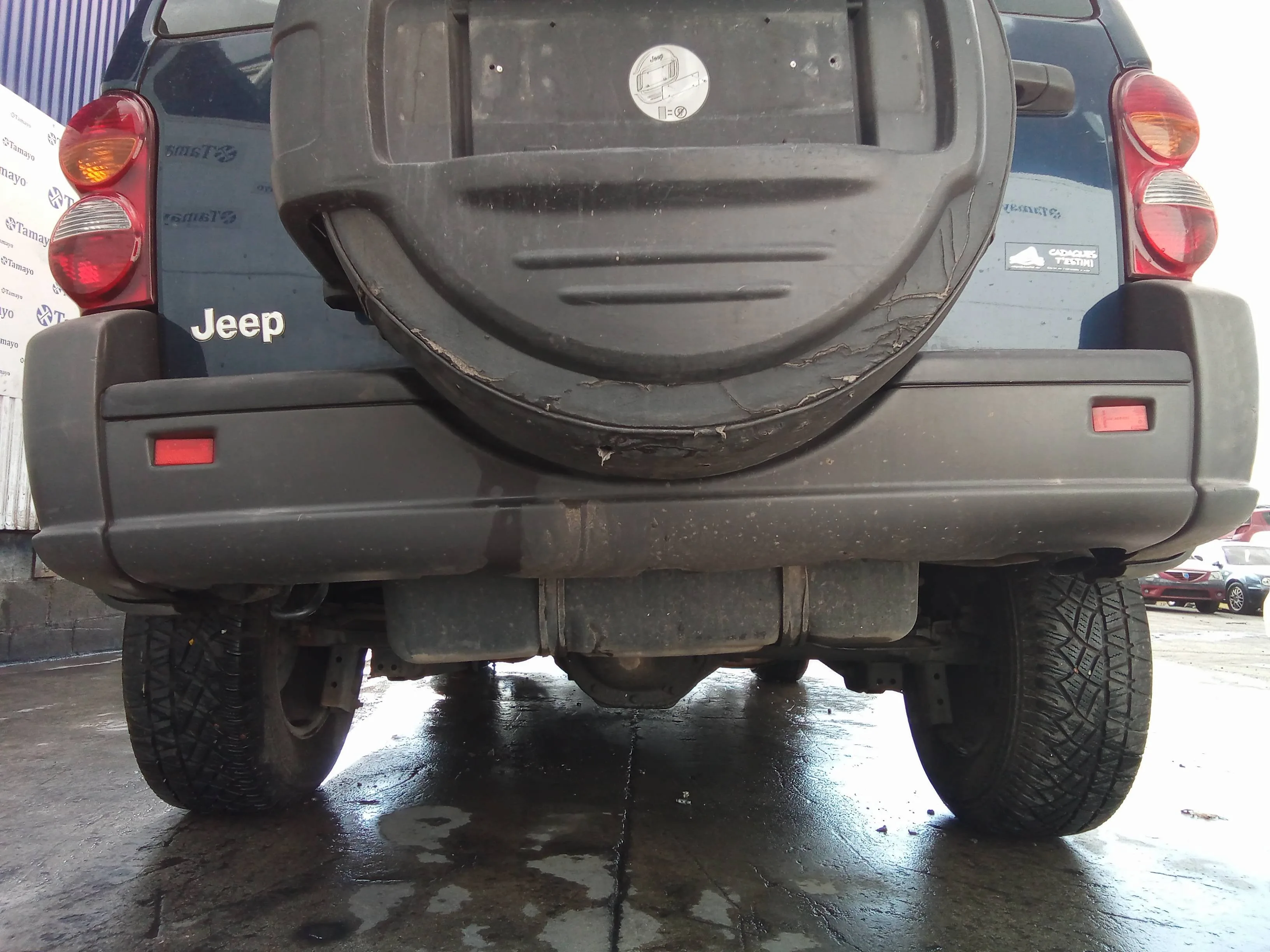 Paragolpes Trasero para Jeep Cherokee (Kj)