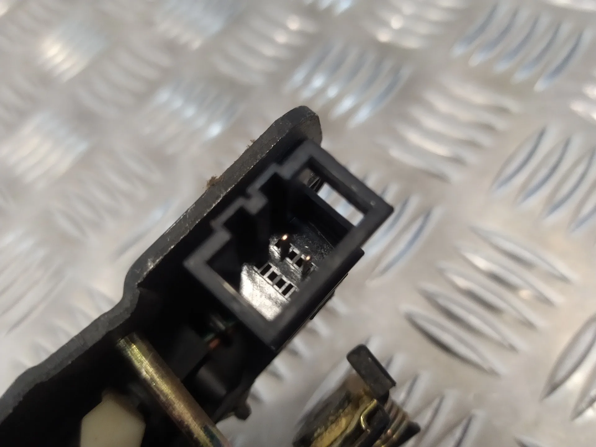 Cerradura Maletero / Porton para Skoda Octavia Berlina (1U2)