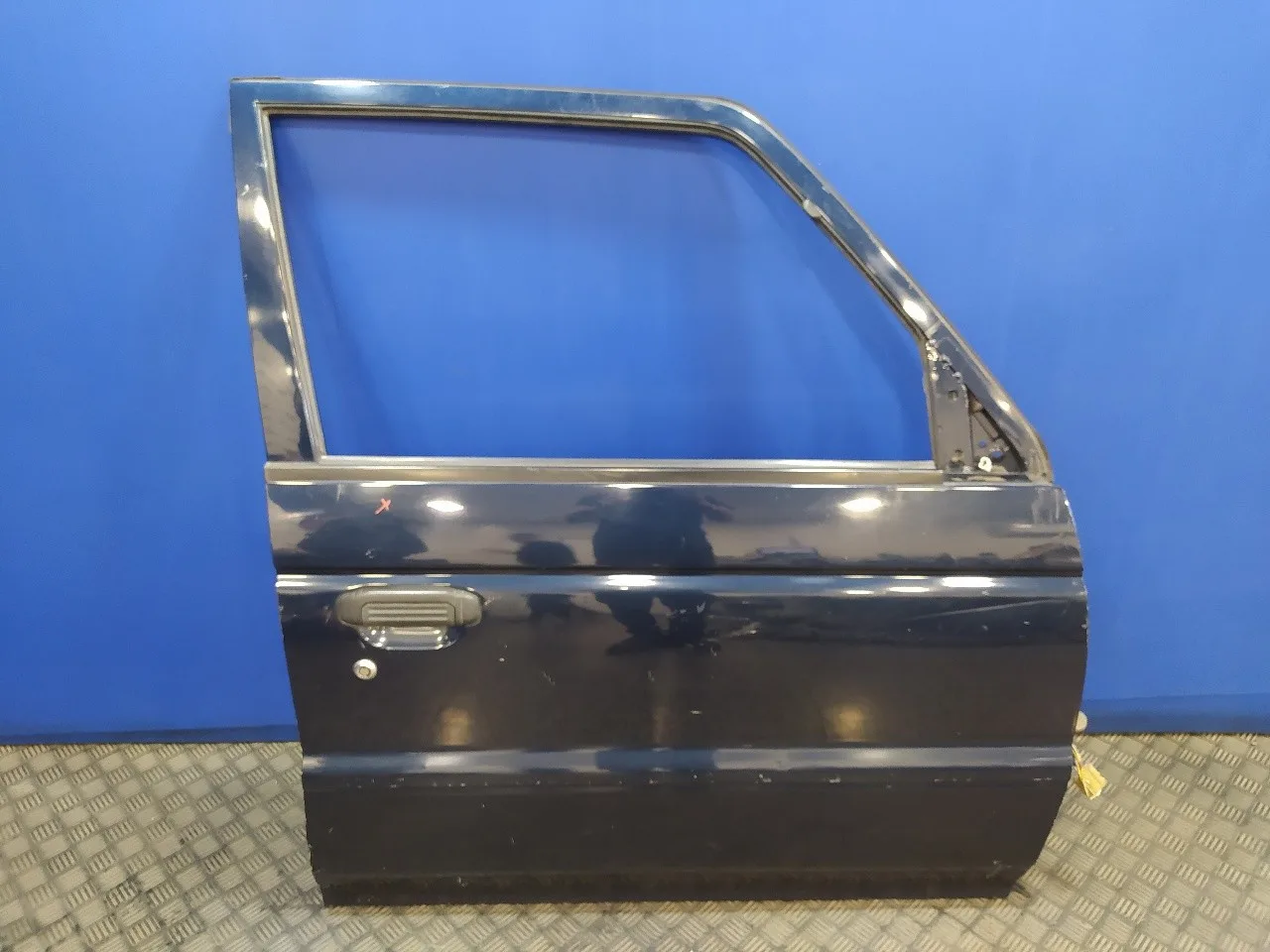 Puerta Delantera Derecha para Mitsubishi Montero (V20/V40)