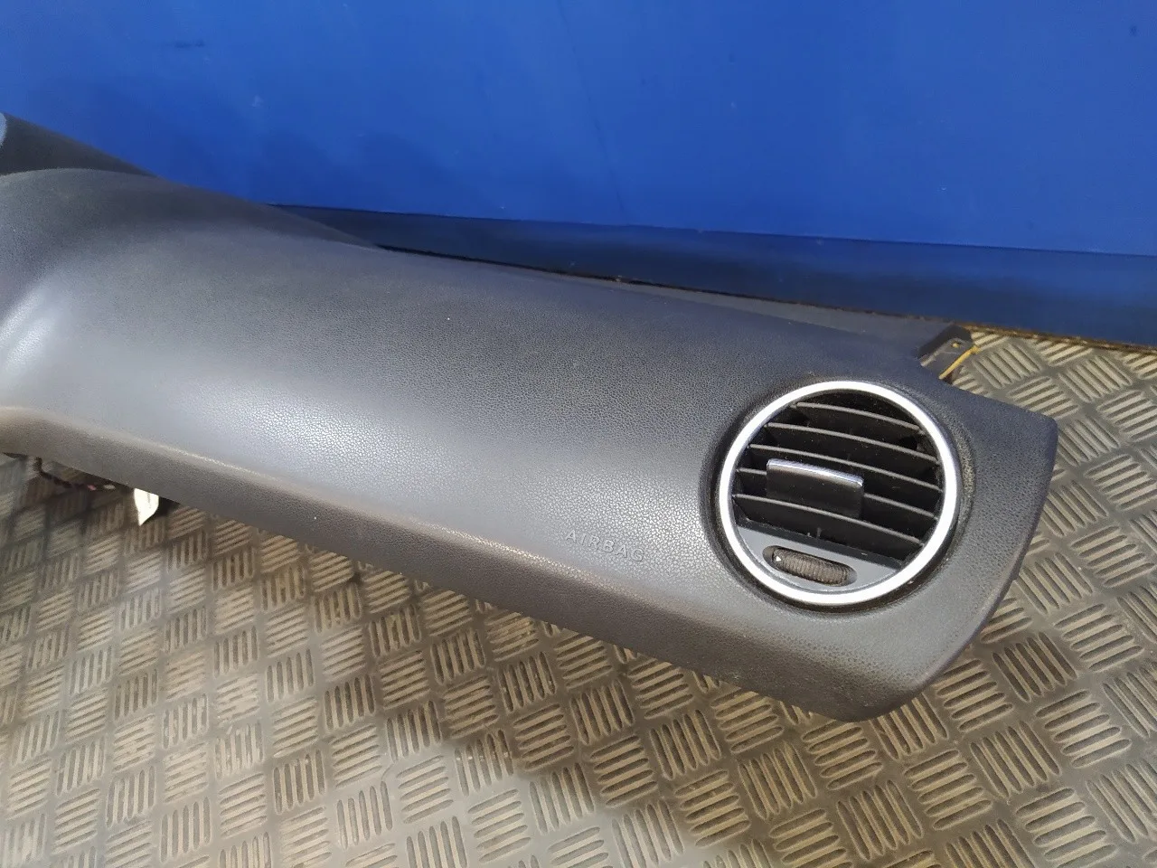 Salpicadero para Mercedes-Benz Clase M (W164)