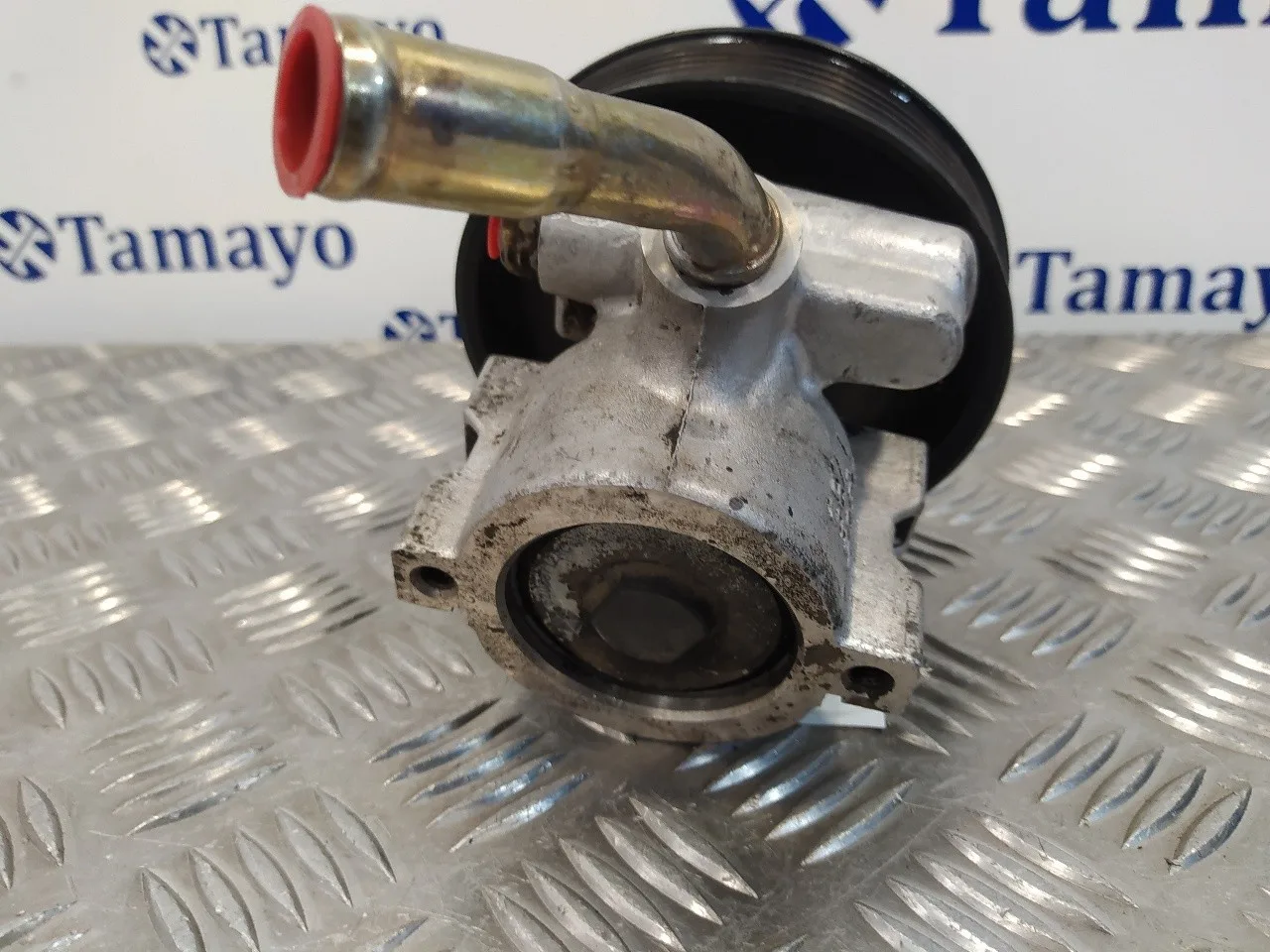 Bomba Direccion para Jeep Cherokee (Kj)