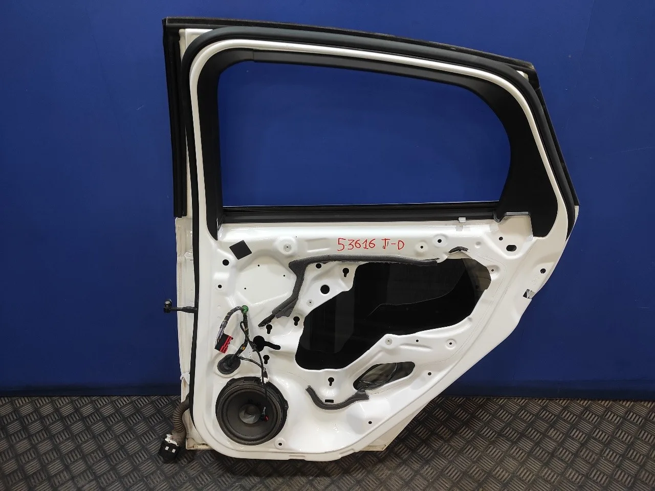 Puerta Trasera Derecha para Ford Focus Turn.