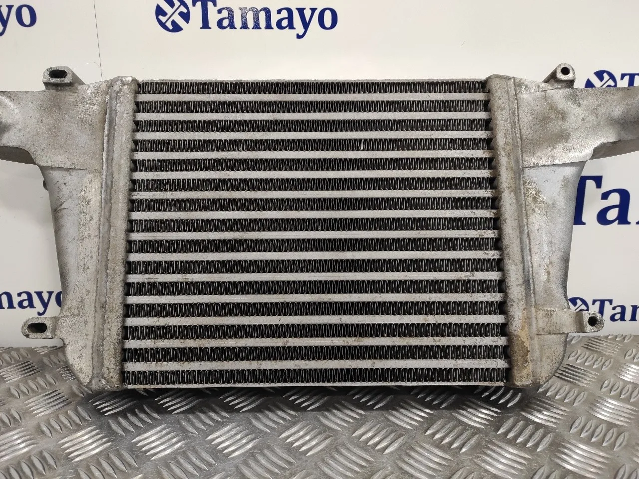 Intercooler para Nissan Cabstar Tl35