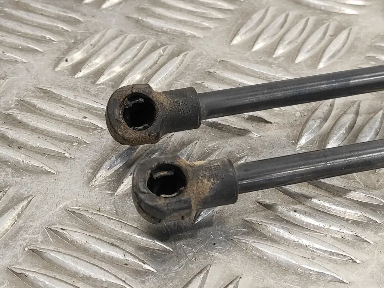 Amortiguadores Maletero / Porton para Opel Antara