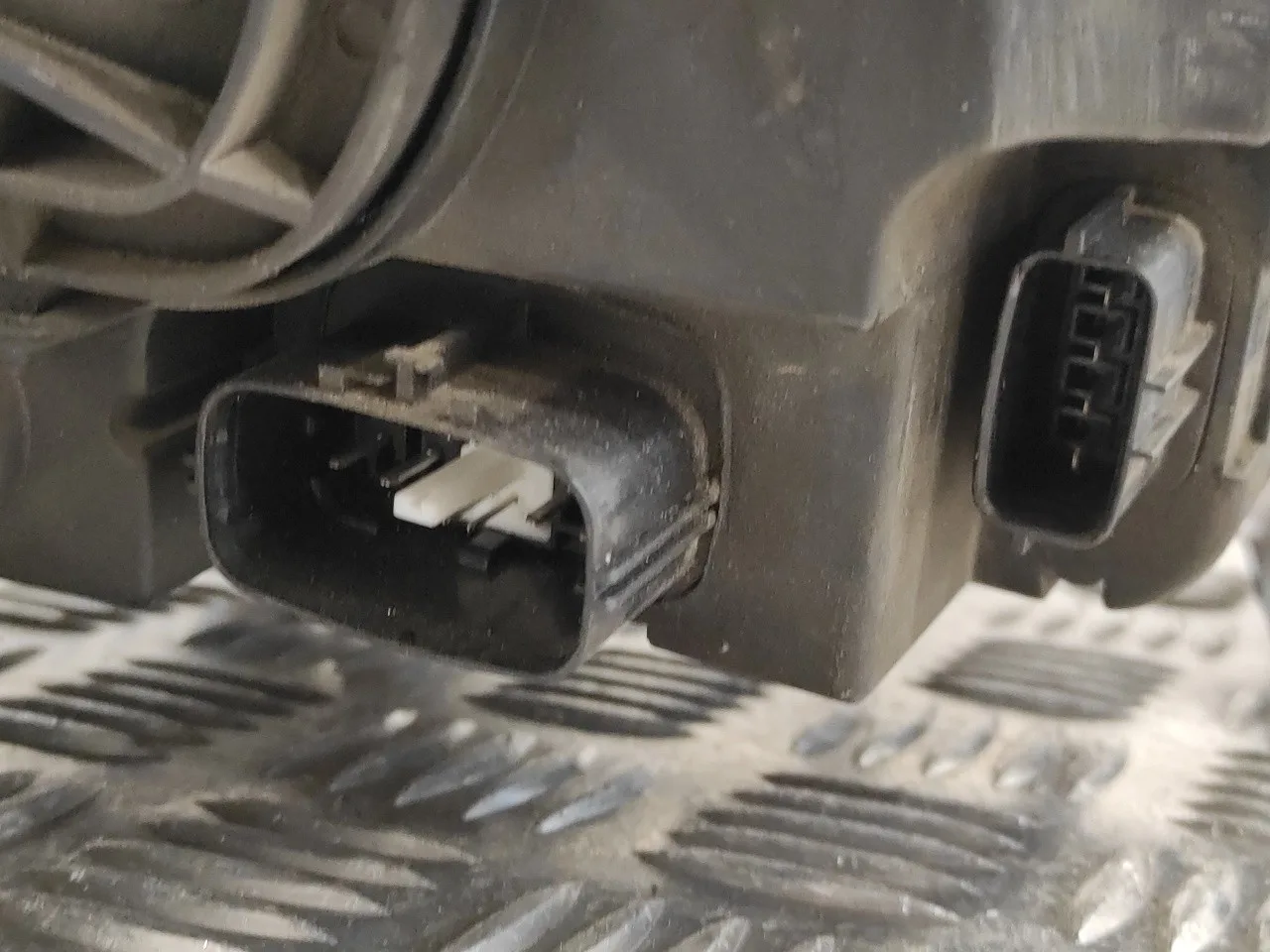 Faro Izquierdo para Mazda 6 Berlina (Gg)