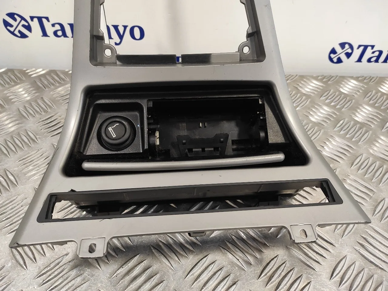 Cenicero para Bmw X3 (E83)