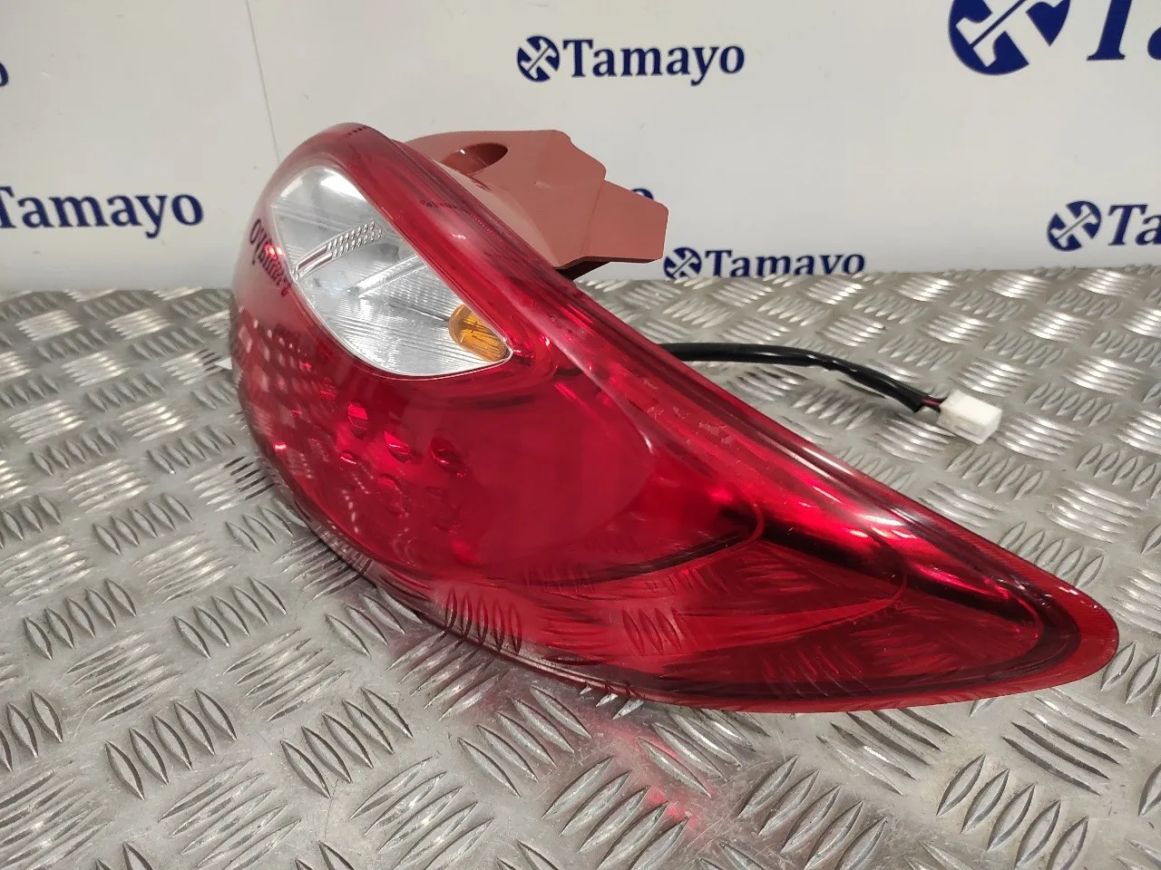Piloto Trasero Derecho para Mazda 2 Lim. (De)