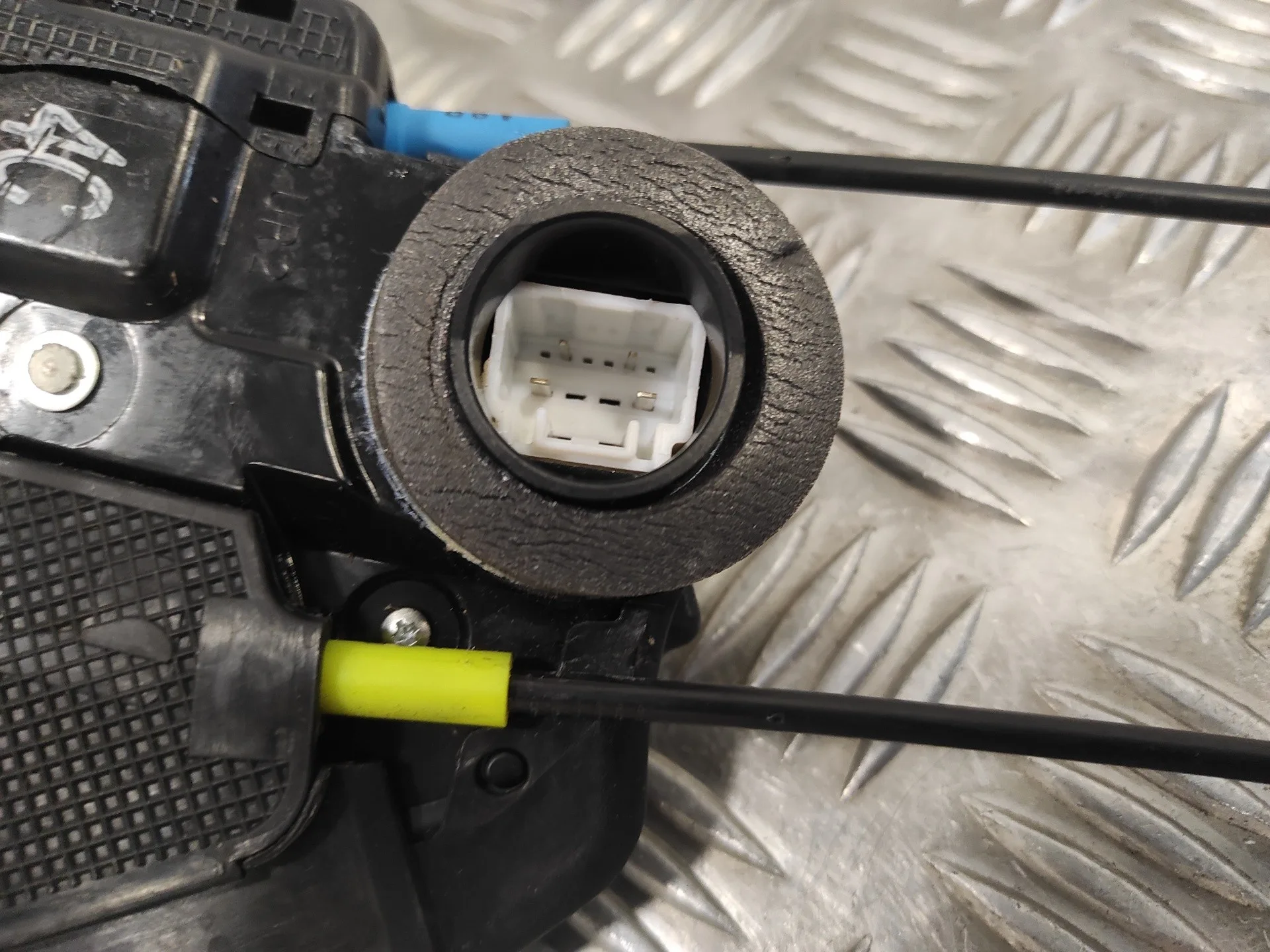 Cerradura Puerta Trasera Derecha para Toyota Auris