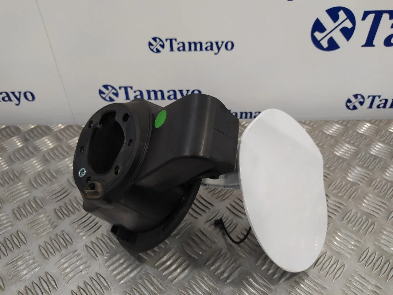 Tapa Exterior Combustible para Hyundai Ioniq