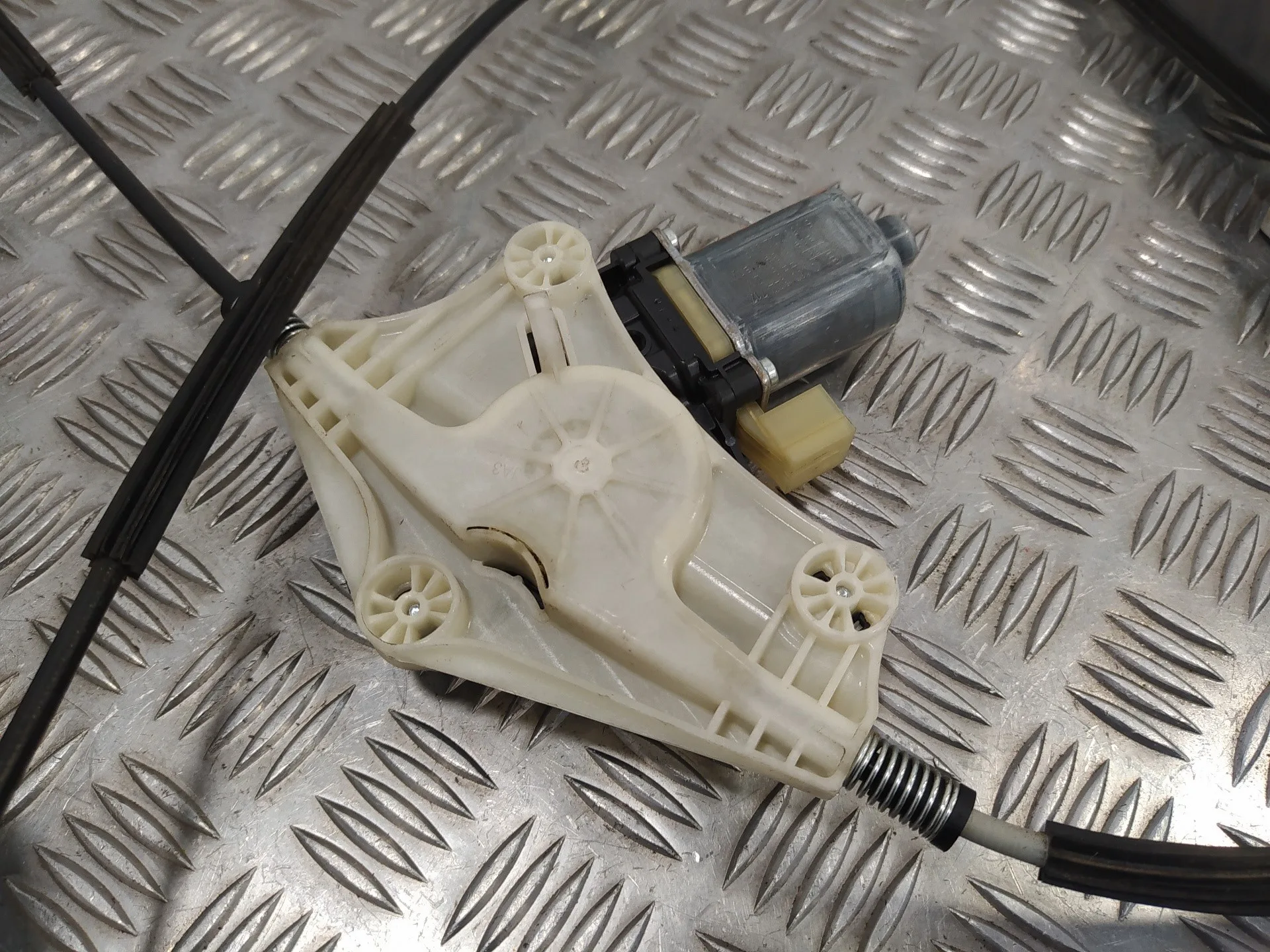 Elevalunas Delantero Izquierdo para Seat Leon (5F1)