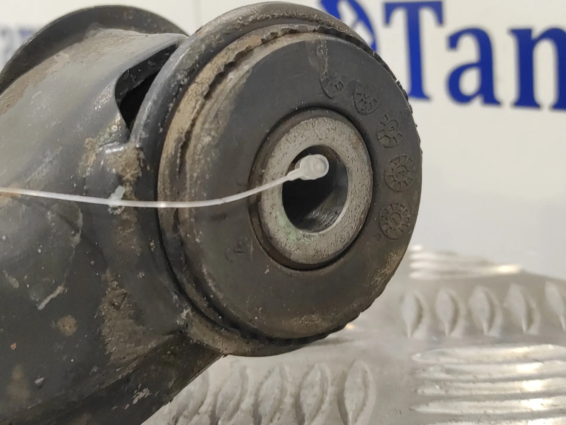 Brazo Suspension Inferior Delantero Derecho para Mercedes-Benz Viano (W639)