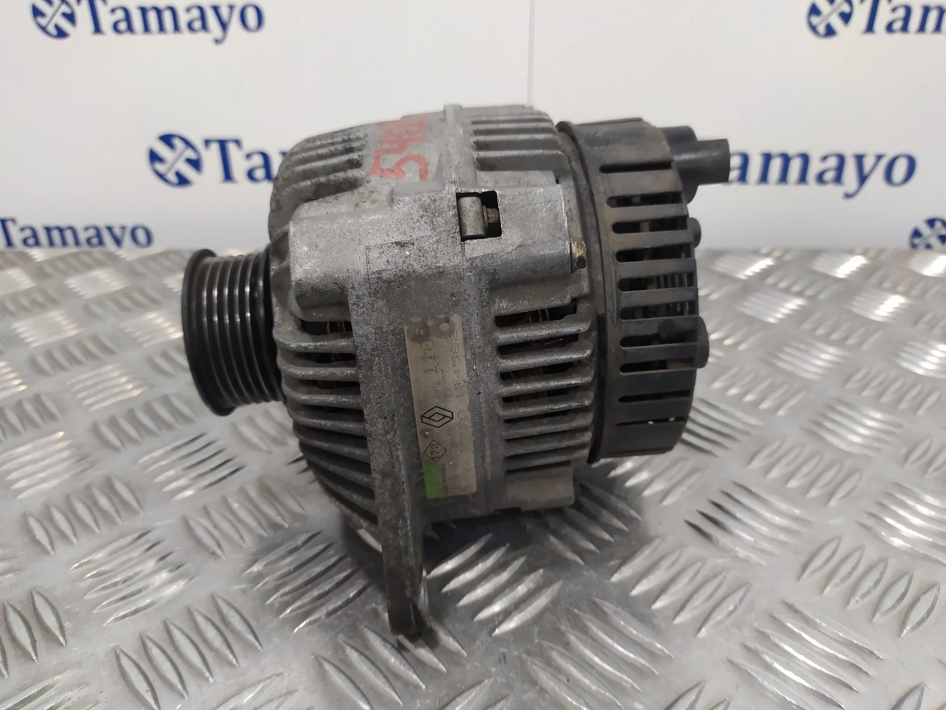 Alternador para Renault Laguna (B56)