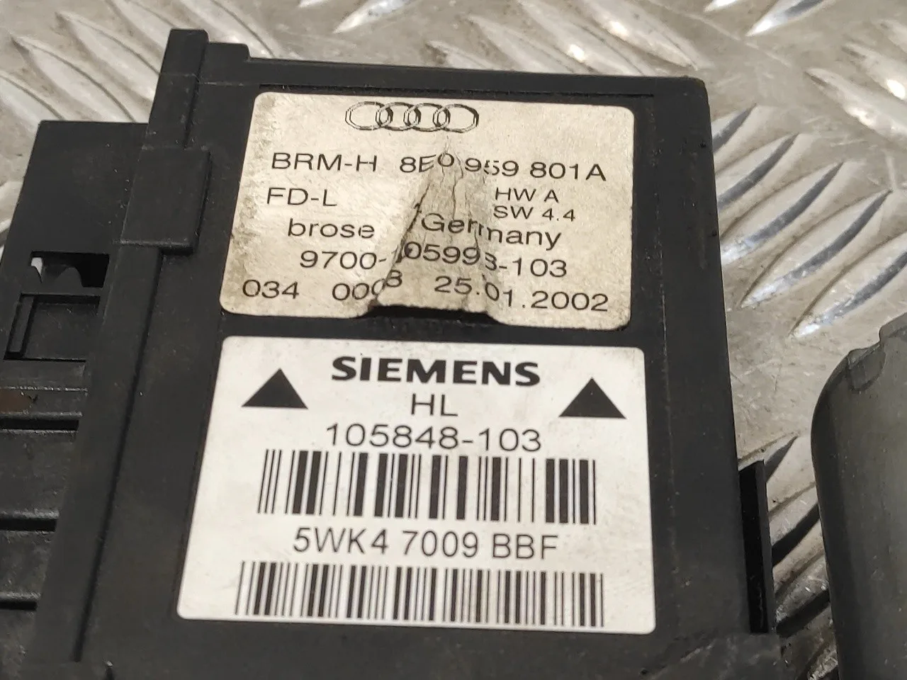 Motor Elevalunas Trasero Izquierdo para Audi A4 Berlina (8E)