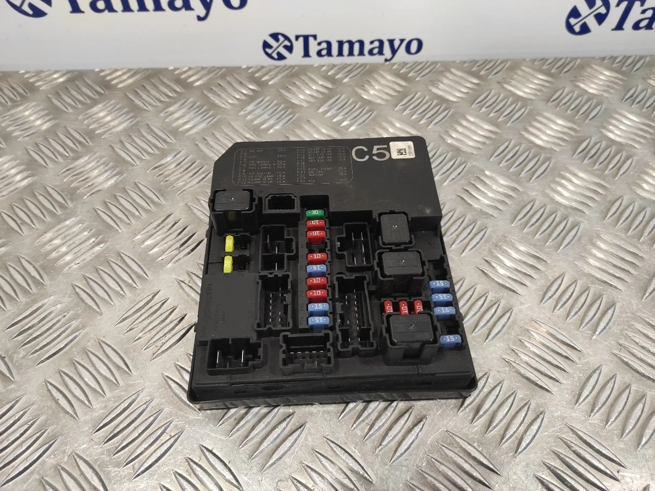 Caja Reles / Fusibles para Nissan Juke (F15)