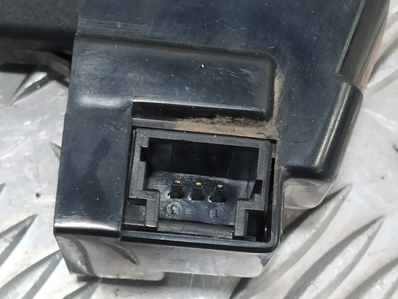 Cerradura Maletero / Porton para Peugeot 207
