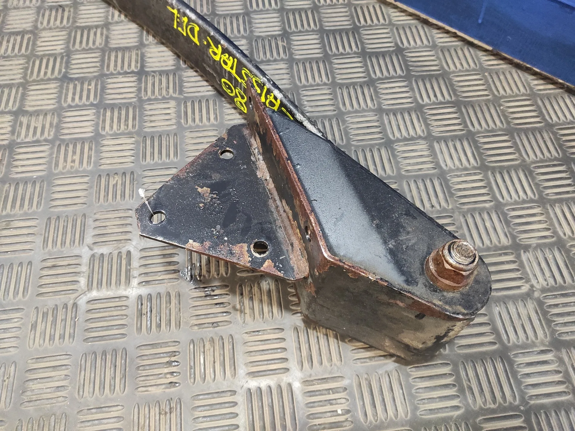 Ballesta Delantera para Nissan Cabstar Tl35