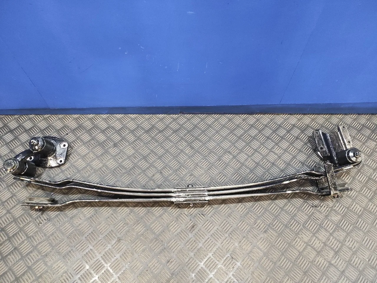 Ballesta Trasera para Nissan Cabstar Tl35