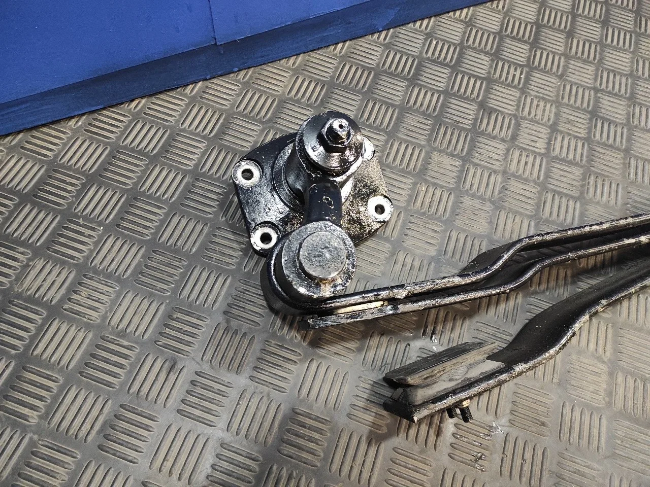 Ballesta Trasera para Nissan Cabstar Tl35
