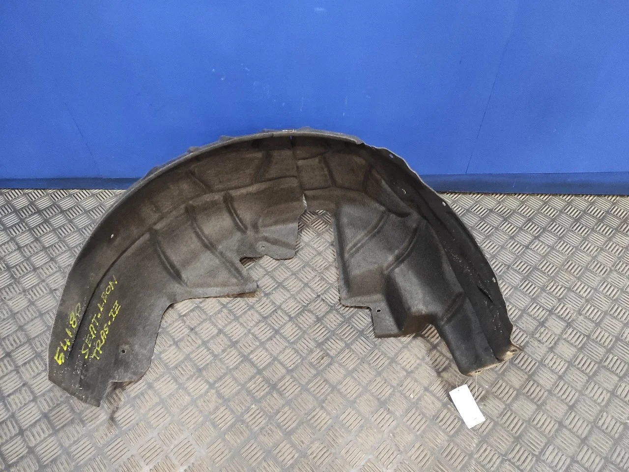 Plastico Paso Rueda Trasero Izquierdo para Seat Leon (5F1)