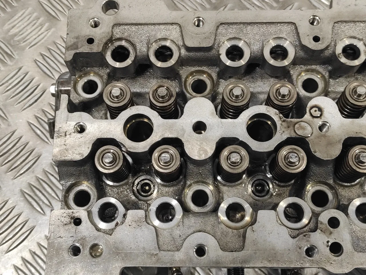 Culata para Opel Corsa D