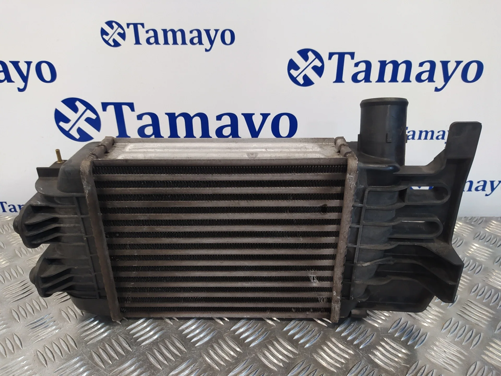 Intercooler para Toyota Yaris (Ksp9/Scp9/Nlp9)