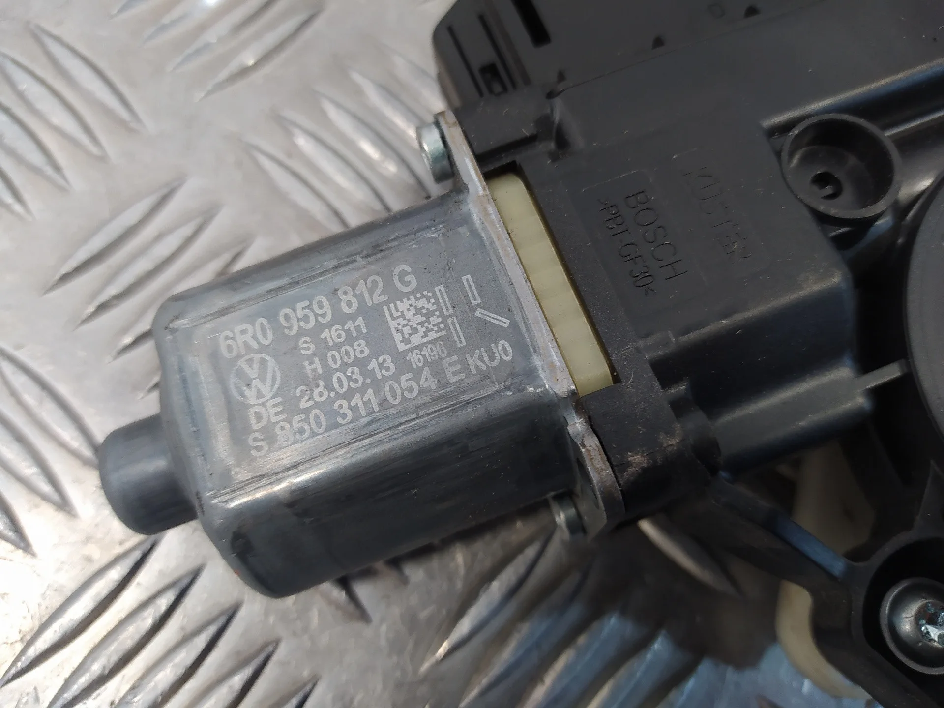 Elevalunas Trasero Derecho para Volkswagen Polo (6R1)