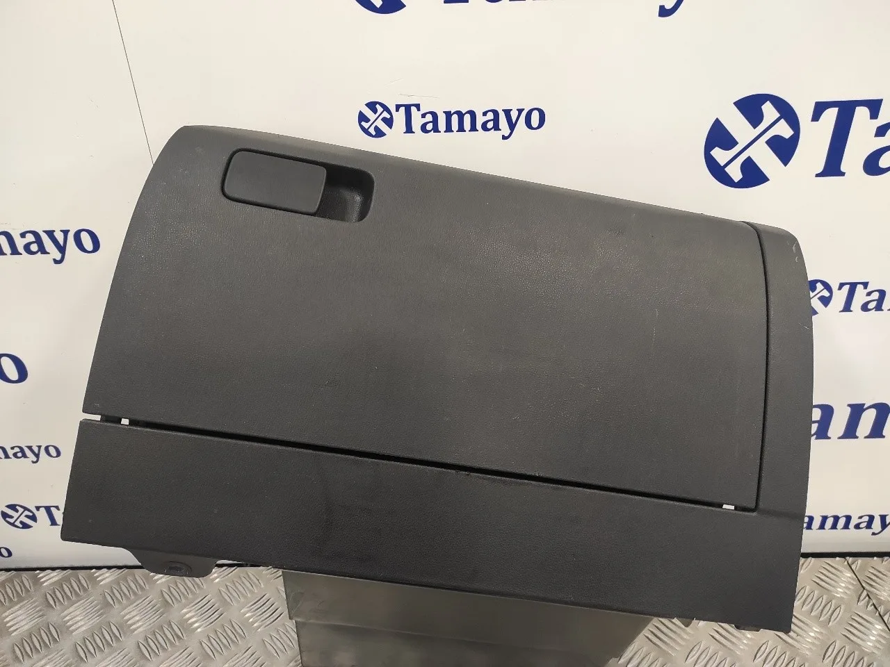 Guantera para Volkswagen Polo (6R1)