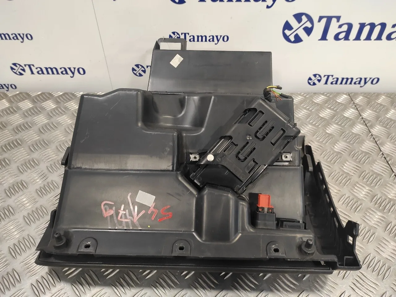 Guantera para Volkswagen Polo (6R1)