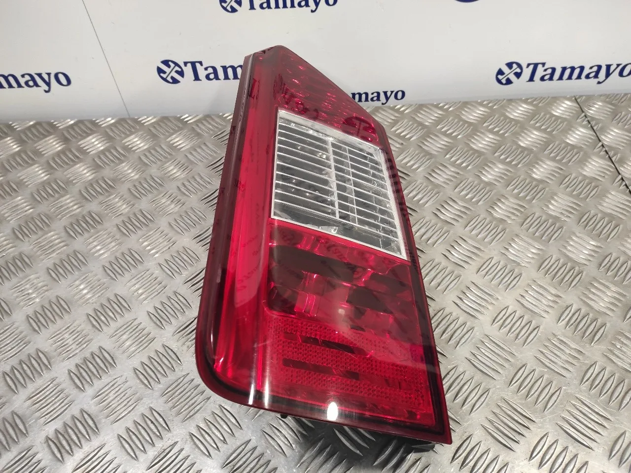 Piloto Trasero Izquierdo para Fiat Idea (135)