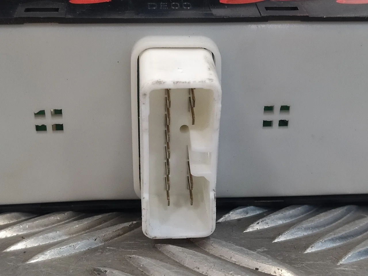 Maneta Elevalunas Delantera Izquierda para Chevrolet Lacetti