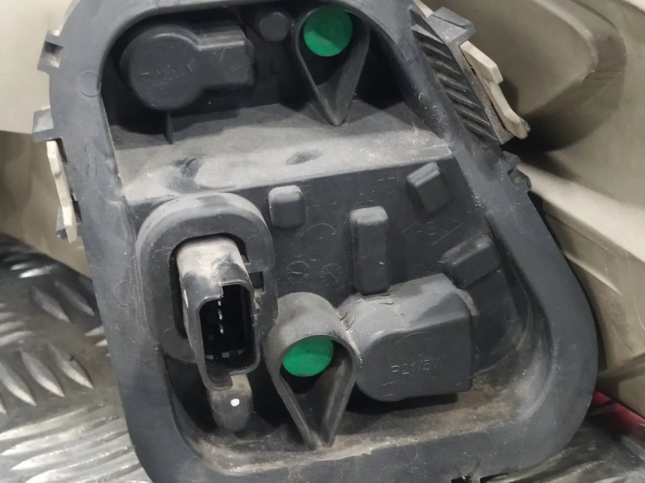 Piloto Trasero Izquierdo para Renault Fluence