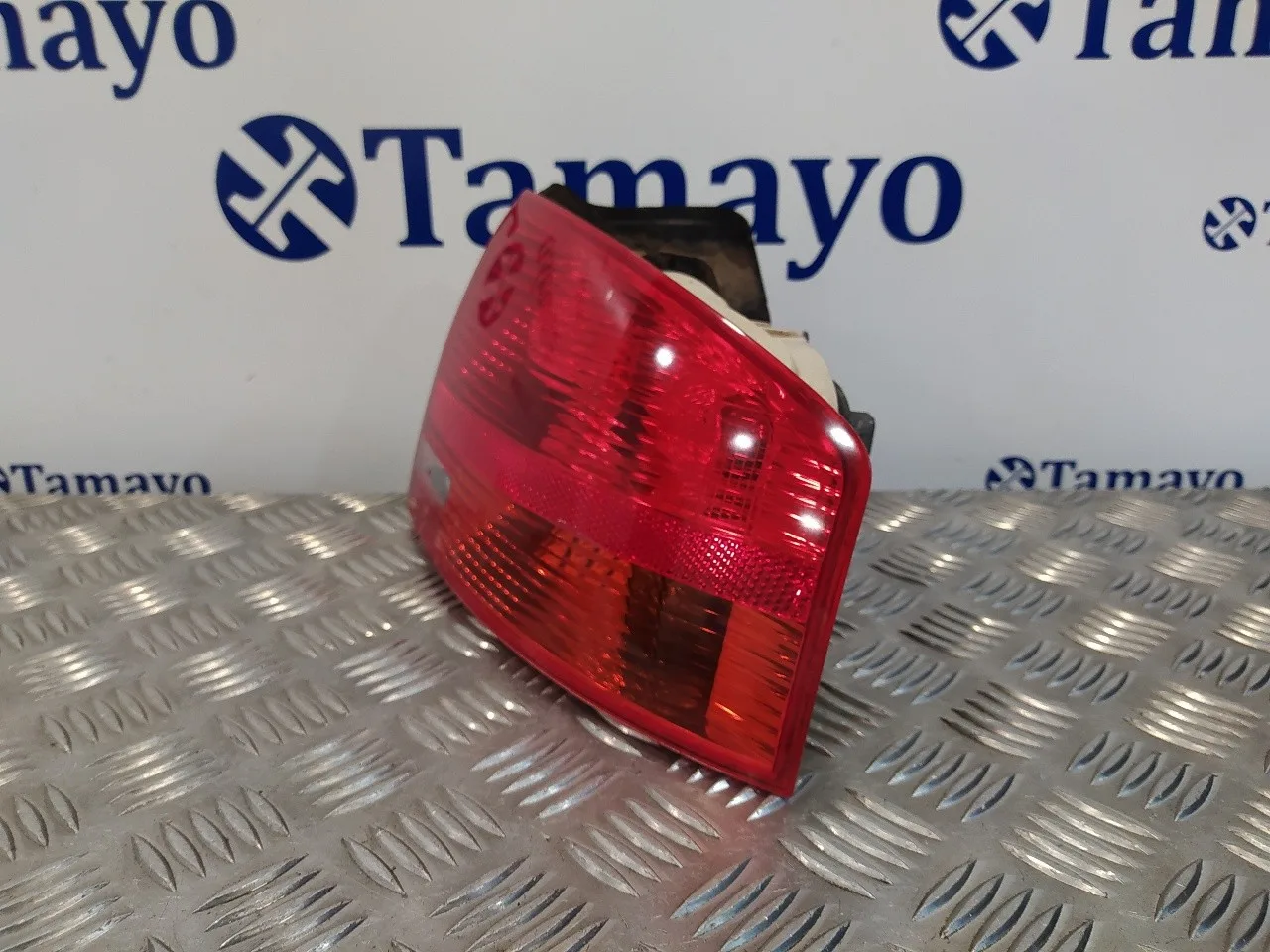 Piloto Trasero Derecho para Audi A4 Berlina (8E)