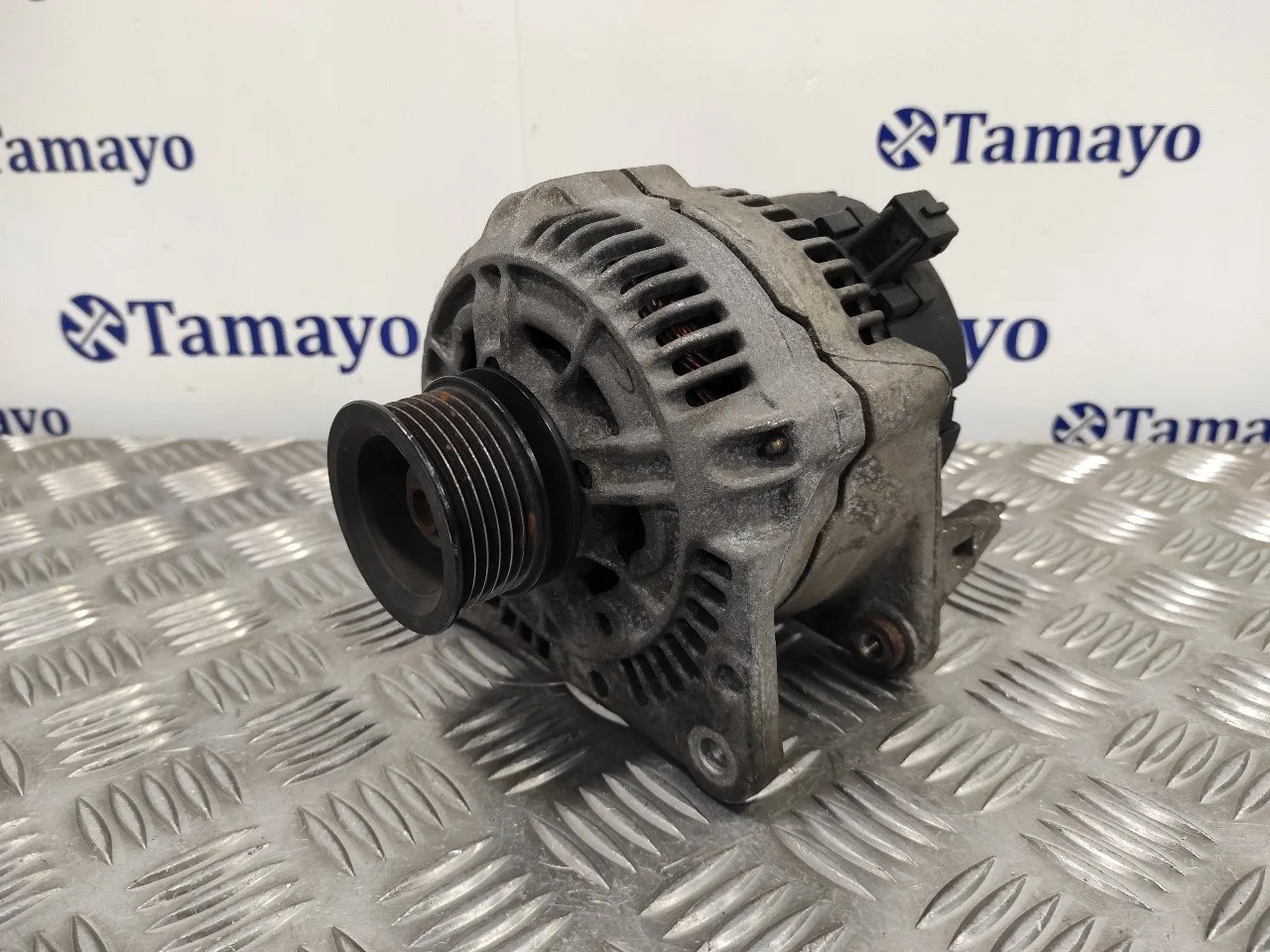 Alternador para Audi A3 (8L)