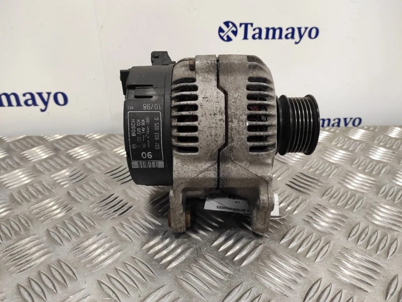 Alternador para Audi A3 (8L)