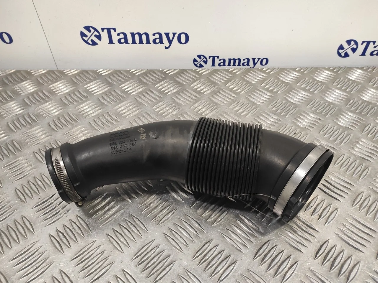 Tubo para Audi A6 Avant (4G5)