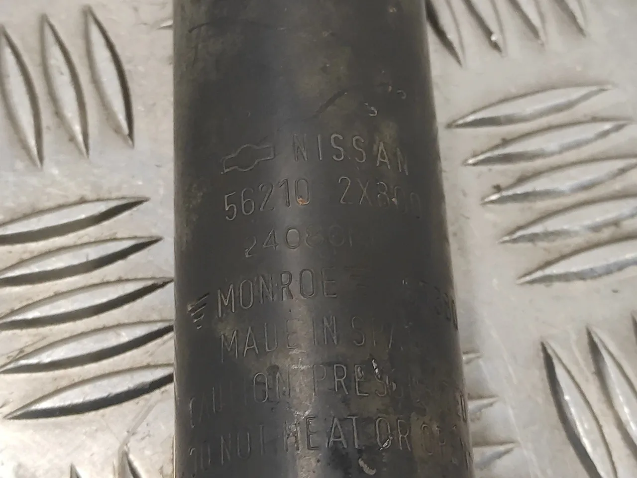 Amortiguador Trasero Derecho para Nissan Terrano/Terrano.ii (R20)