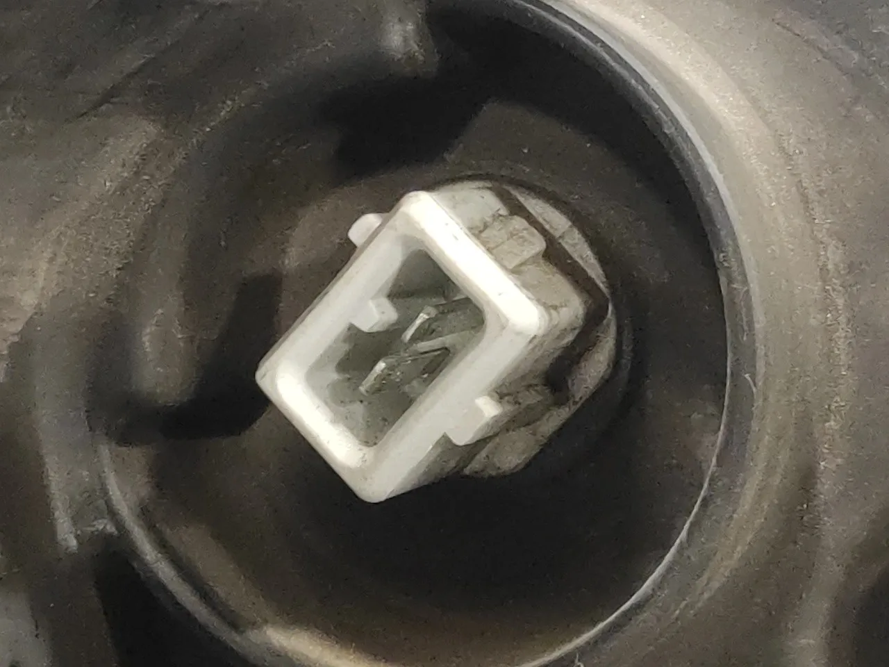 Faro Izquierdo para Renault Trafic Caja Cerrada (Ab 4.01)