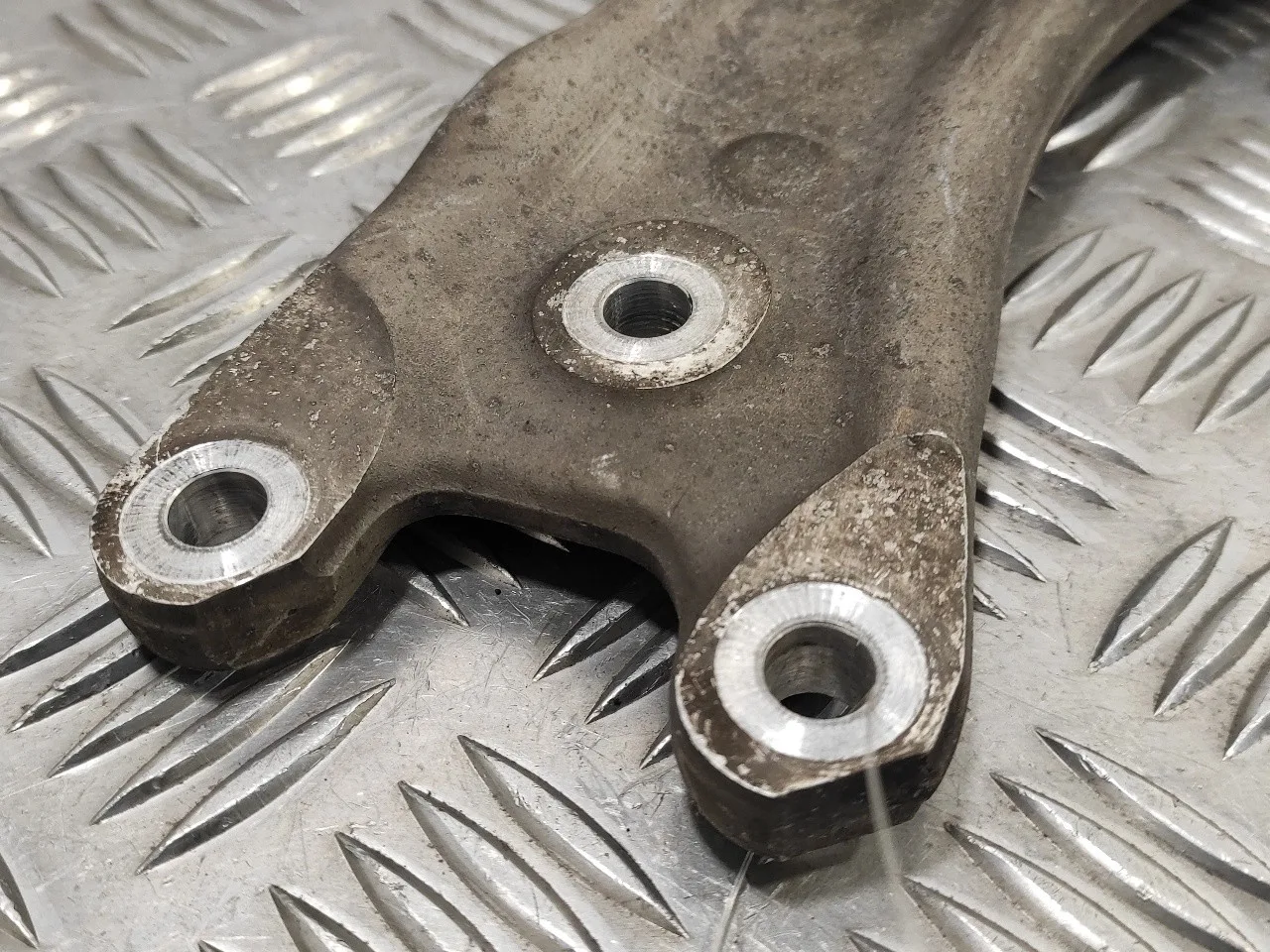 Brazo Suspension Inferior Delantero Derecho para Volkswagen Tiguan (5N1)