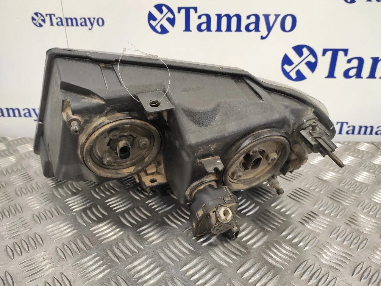 Faro Derecho para Jeep Gr.cherokee (Wj/Wg)