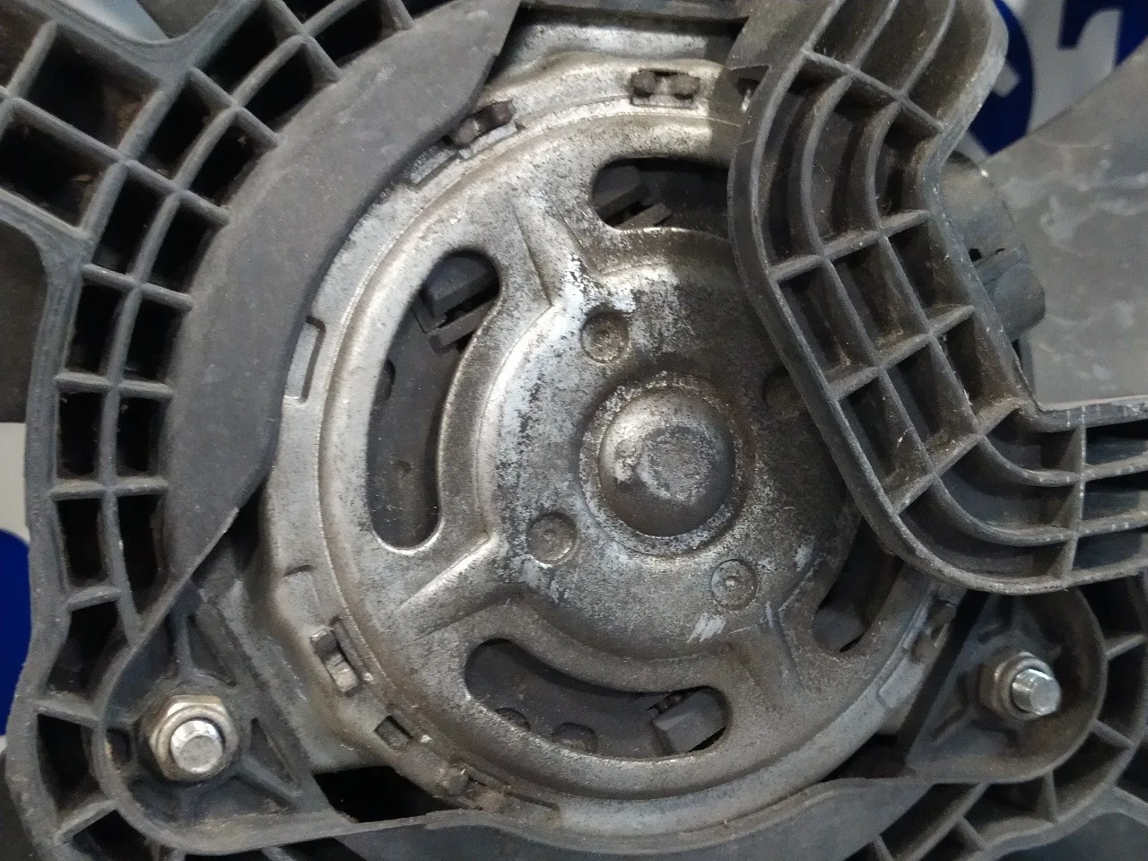 Electroventilador para Peugeot Bipper
