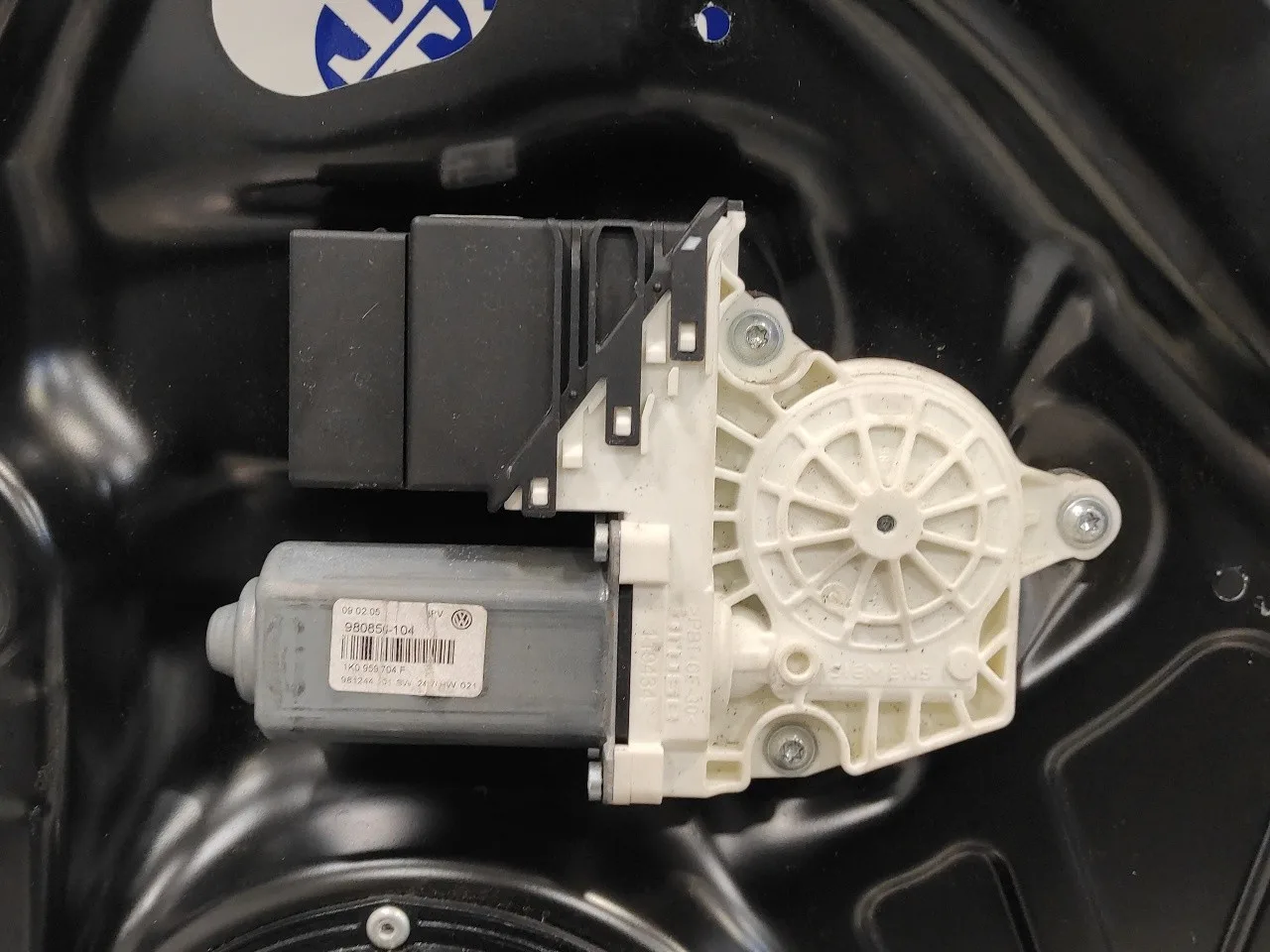 Elevalunas Trasero Derecho para Volkswagen Passat Berlina (3C2)