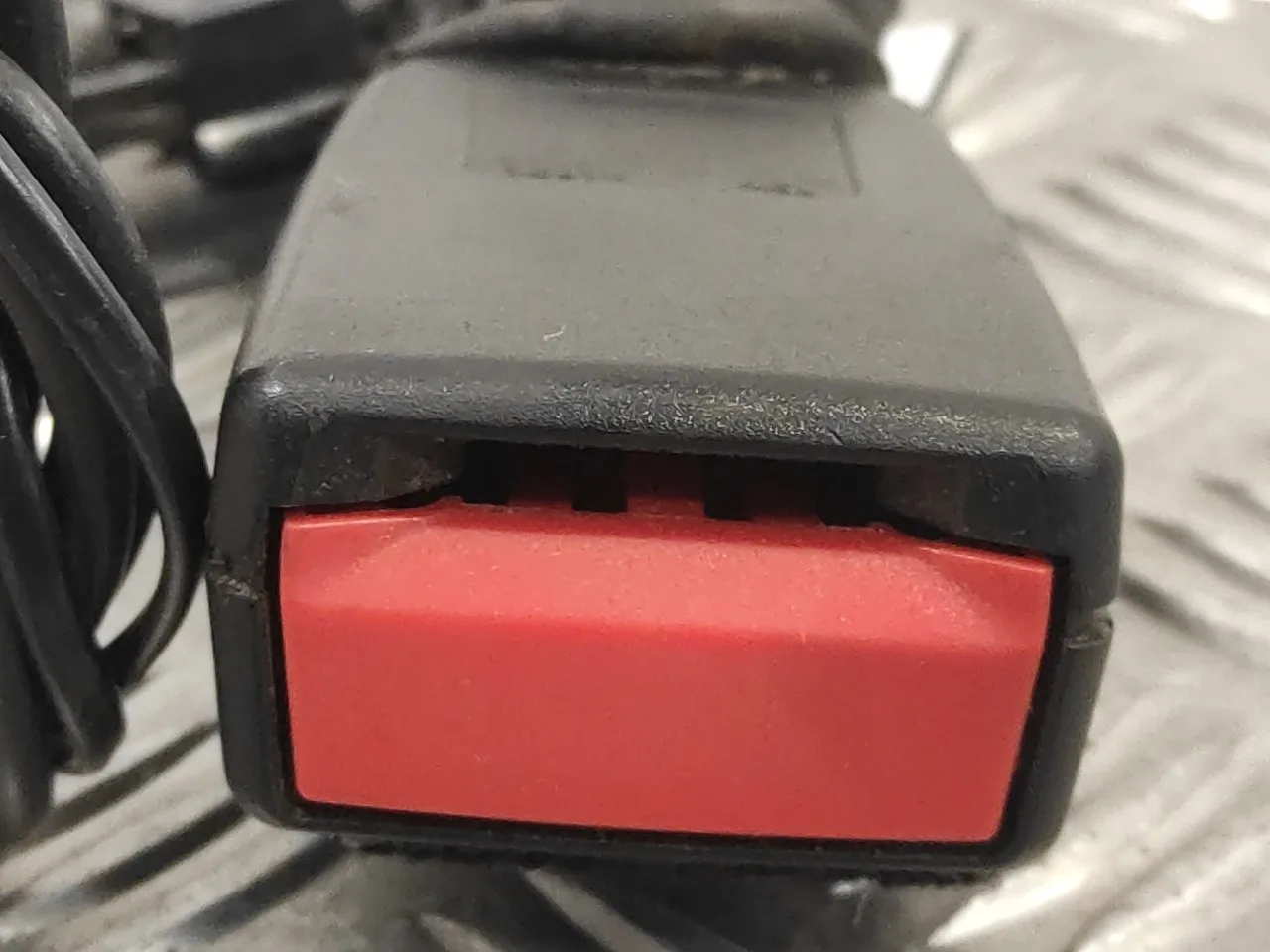 Pretensor Cinturon Delantero Derecho para Ford Kuga (Cbv)