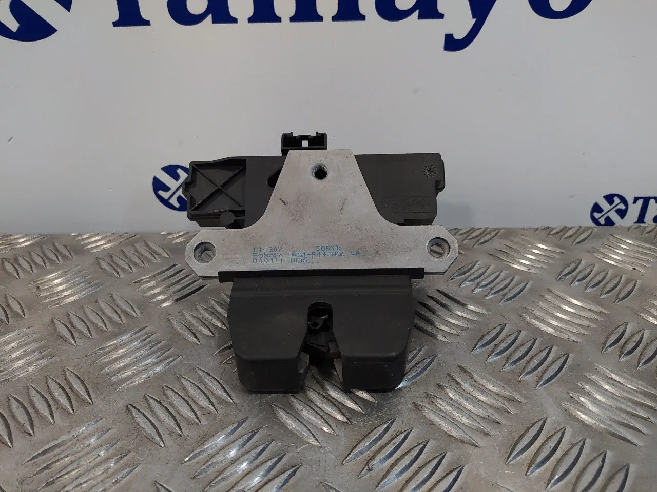 Cerradura Maletero / Porton para Ford Focus Berlina (Cap)