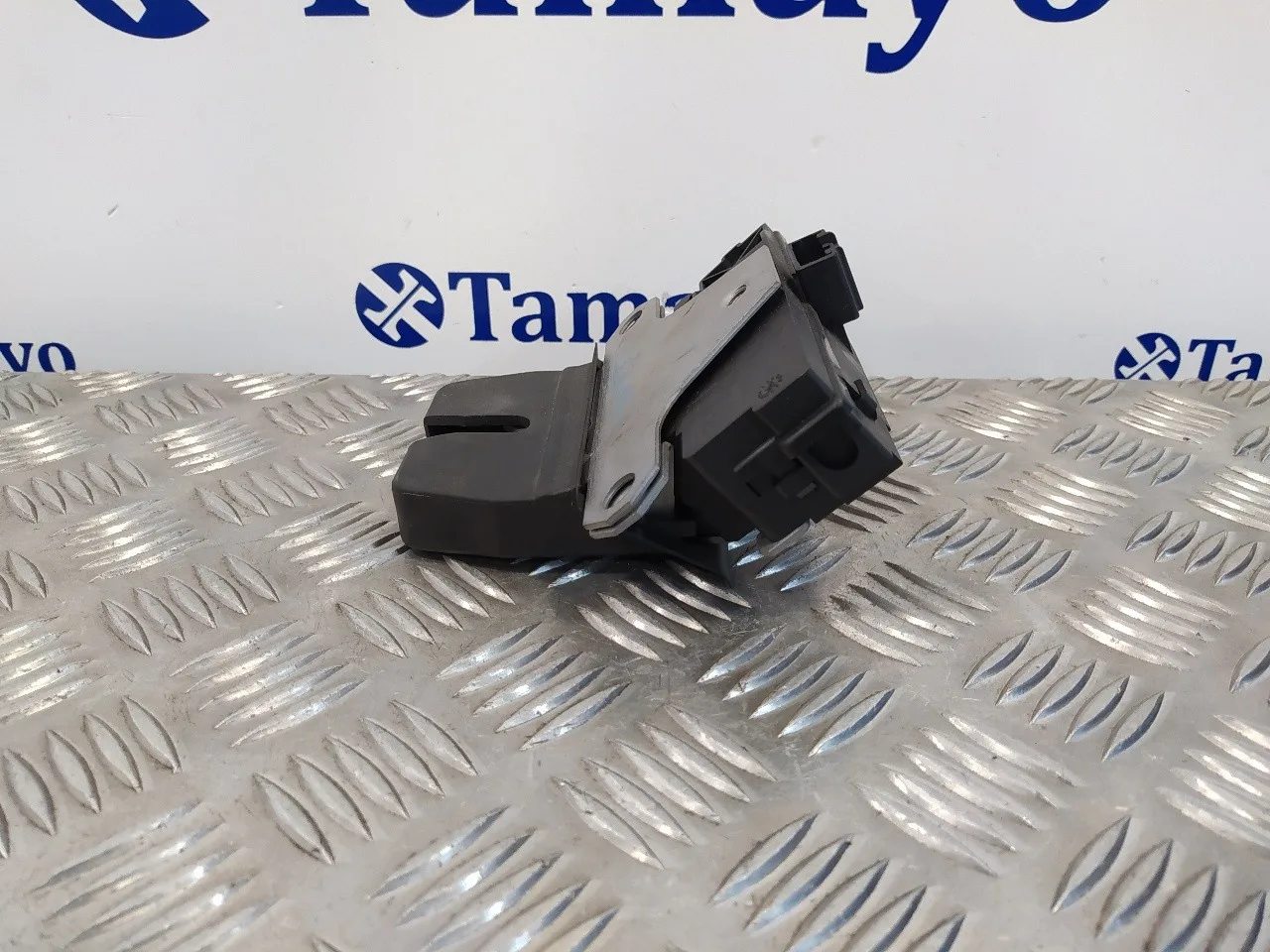 Cerradura Maletero / Porton para Ford Focus Berlina (Cap)