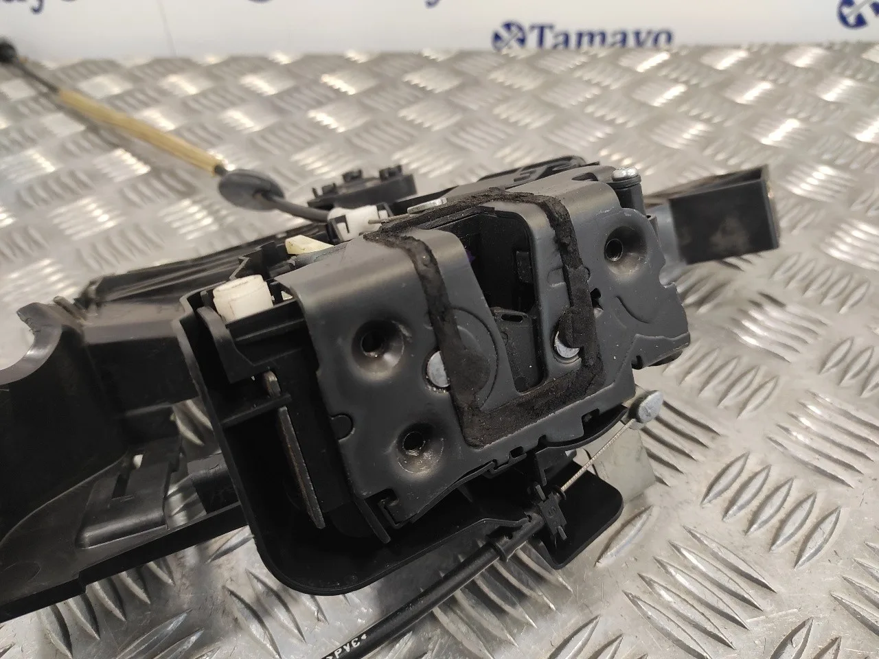 Cerradura Puerta Trasera Izquierda para Ford Focus Berlina (Cap)